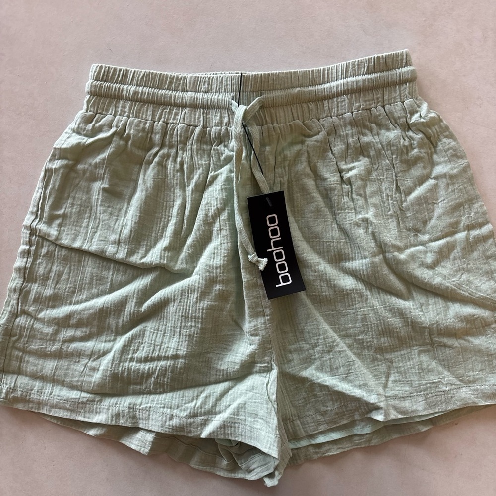 Boohoo Women's Light Green High Waist Shorts